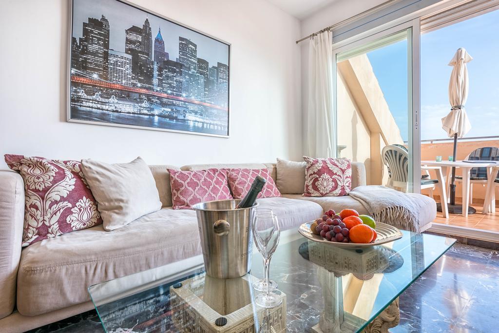 Carvajal Luxury Apartments - Free Parking Fuengirola Exterior photo