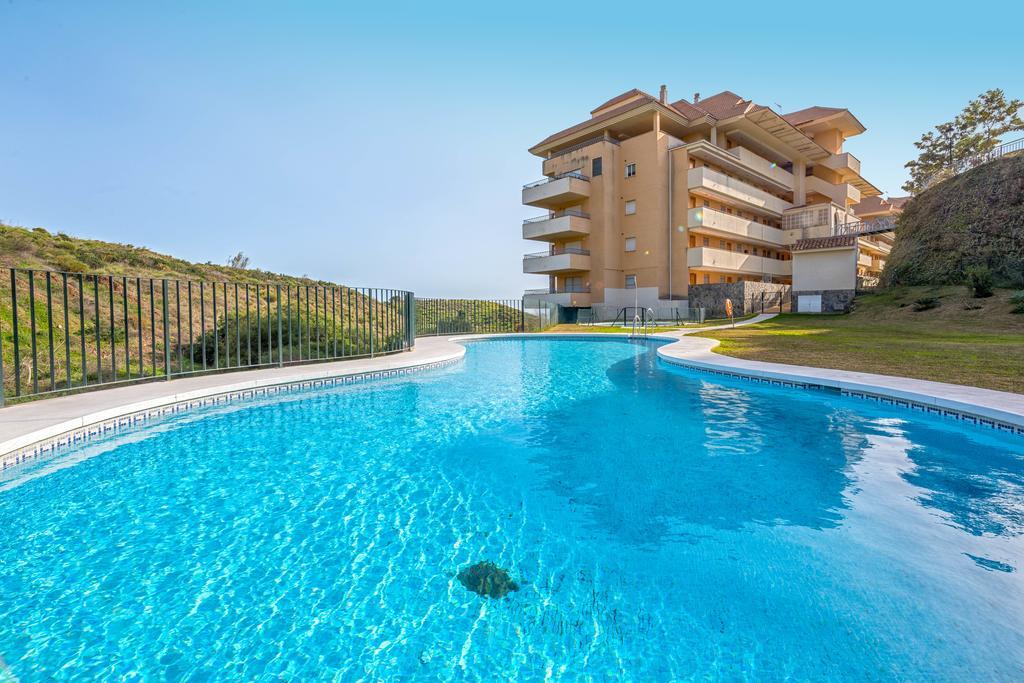 Carvajal Luxury Apartments - Free Parking Fuengirola Exterior photo